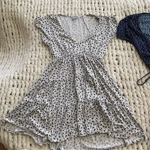 Dress bundle - Picture 2 of 5